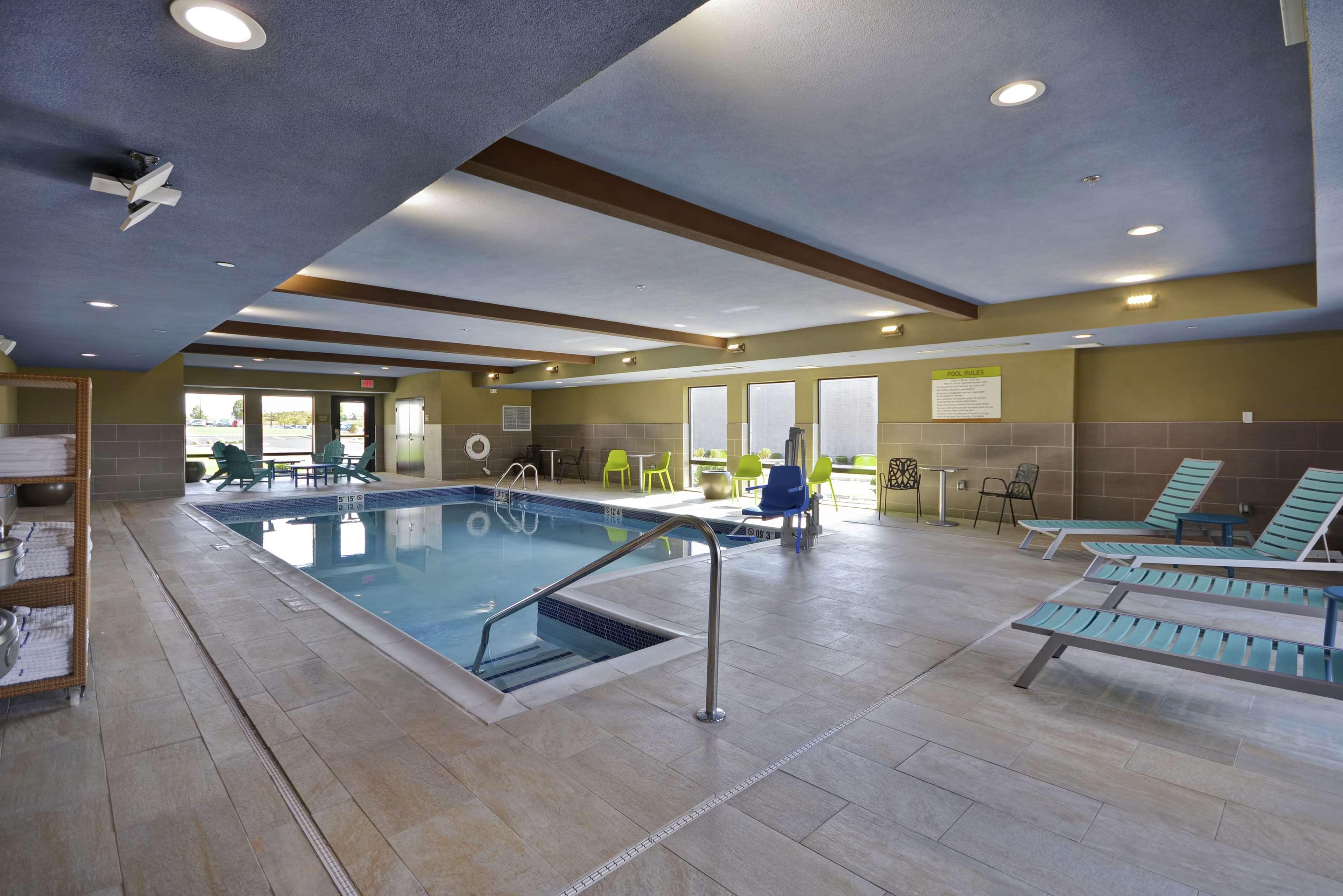 Hotel Home2 By Hilton Dayton South